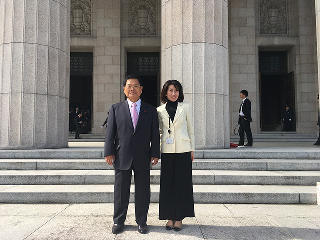 竹本直一議員と総選挙後の初登院にて